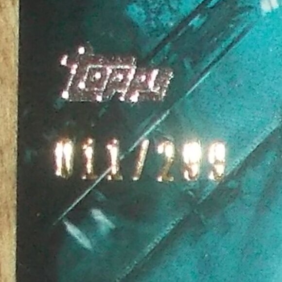 2025 Topps Knockout UFC Eduarda Moura RC Autograph /299 - Picture 2 of 5